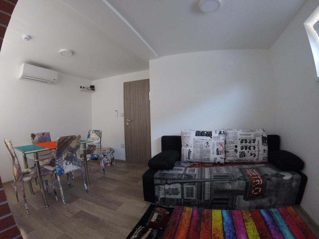 Penzion U Hada Velké Pavlovice Exterior foto